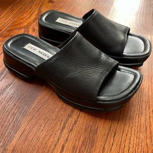Vintage 90s Steve Madden Black Platform Slides